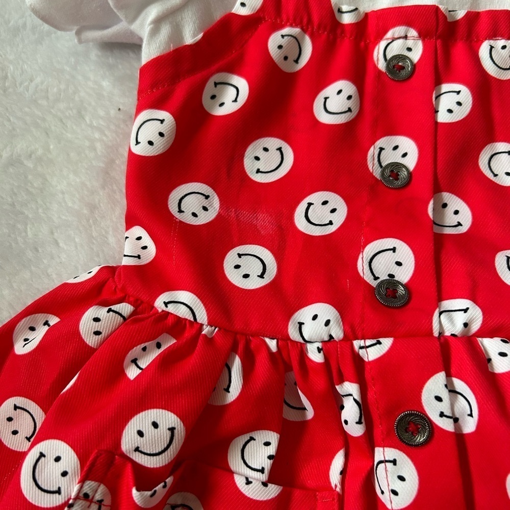 Smiley face dress - Picture 4 of 4